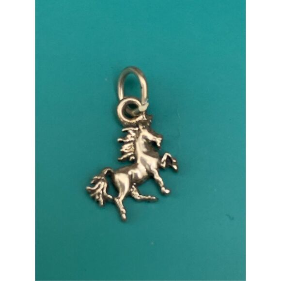 Unicorn Sterling Silver Jewelry Charm #fantasy #mythical - Picture 1 of 3